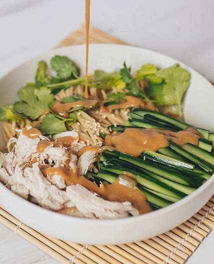 Cold Sesame Noodles with Shredded Chicken
