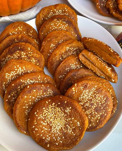 Chinese pumpkin cake（南瓜饼