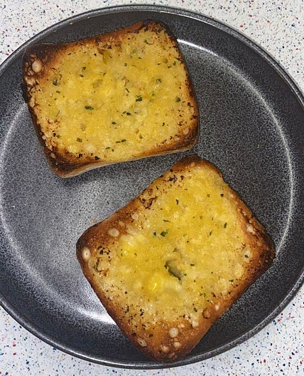 Simple garlic bread
