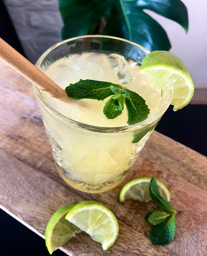Rosewater-mint lemonade