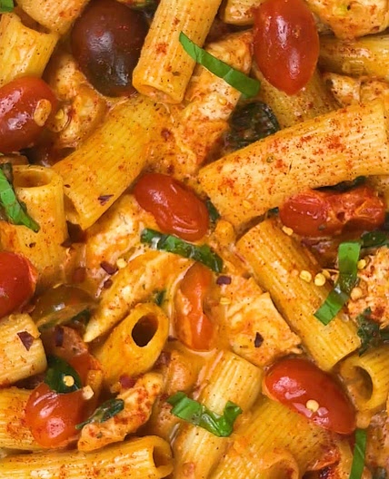 Spicy Chicken & Spinach Pasta ❤️