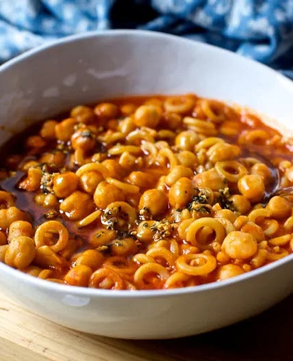 Quick Pasta and Chickpeas