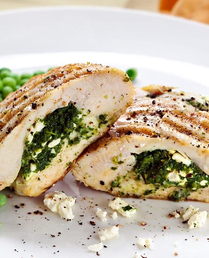 Cheesy Spinach stuffed Chicken Breast 
