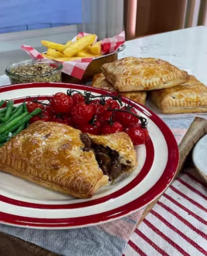 Hairy biker steak Bakes 