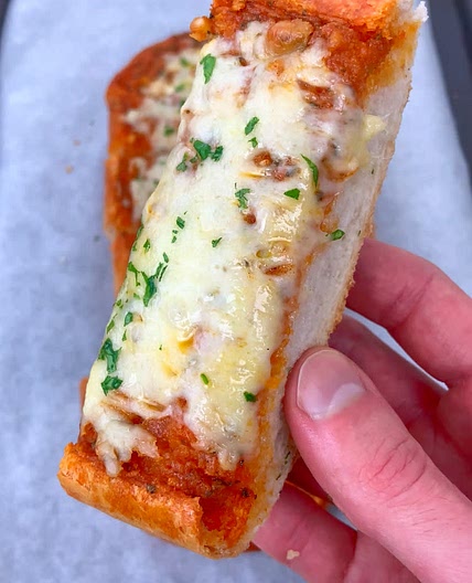 SPICY GARLIC BREAD