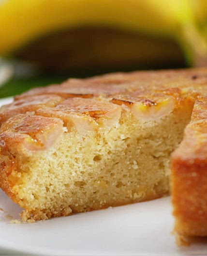 TORCHED BANANA CAKE
