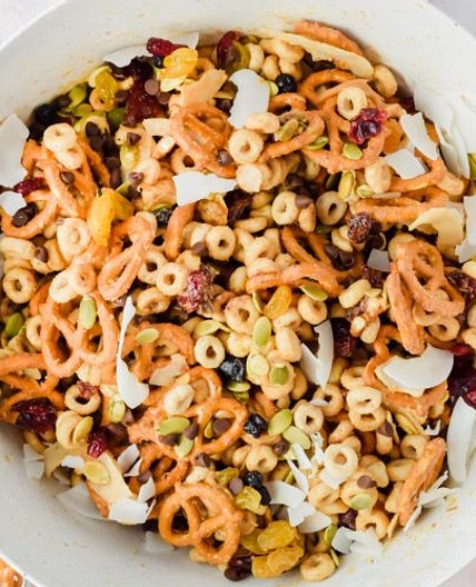 Cheerio Trail Mix