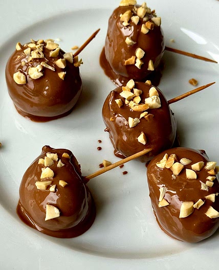 Chocolate Banana Pops