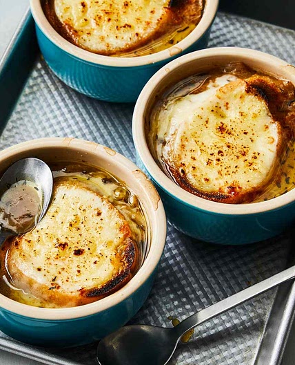 Rich and Simple French Onion Soup