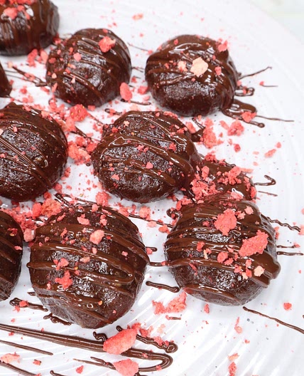 No Bake Protein Brownie Truffles