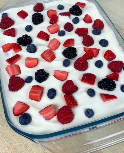WILD BERRY TIRAMISU 