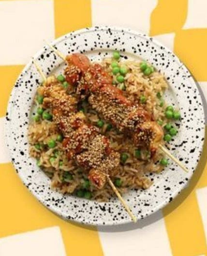 Brochettes teriyaki et riz sauté