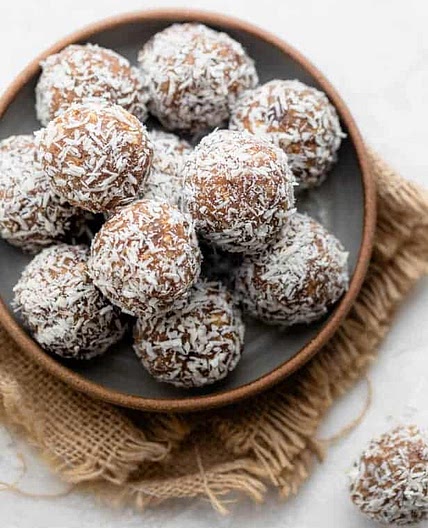 Coconut Date Balls