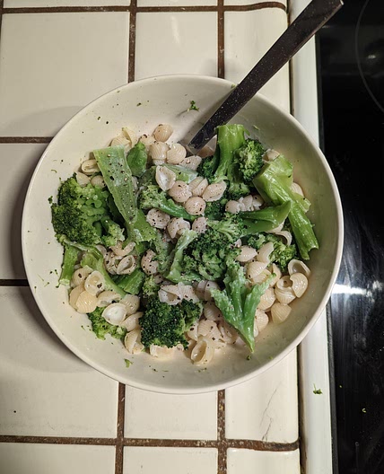 Broccoli Mac & cheese
