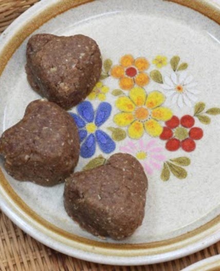 Raw Vegan Heart-Healthy Oatmeal Cookies