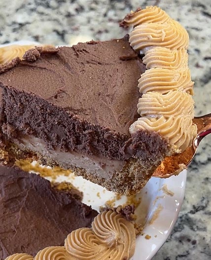 Chocolate Peanut Butter Pie -Costco Copycat Recipe 