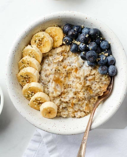 Desayuno lunes ( porridge de avena con semillas)