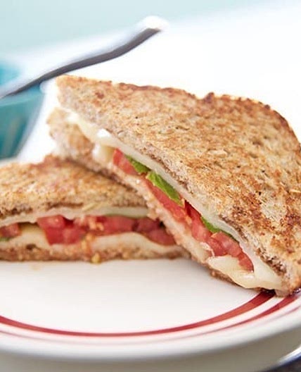 CAPRESE GRILLED CHEESE