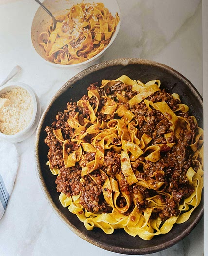 Ultimate traybake ragù 