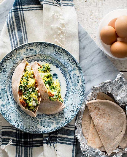 Spinach & Feta Scrambled Egg Pitas