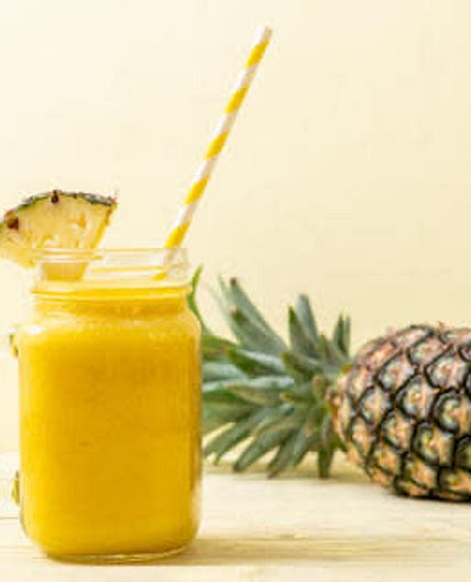 Desayuno con Licuado de Piña