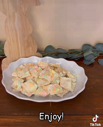 White chocolate Oreo marshmallow bark