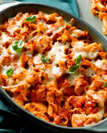 Chicken, Tomato and Mozzarella Pasta Bake