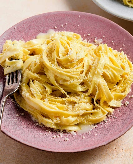 Fettuccine Alfredo