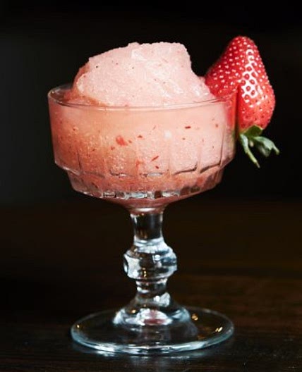 Frose frozen wine cocktail recipe