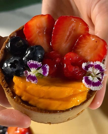 Mini Fruit Tarts 🌸