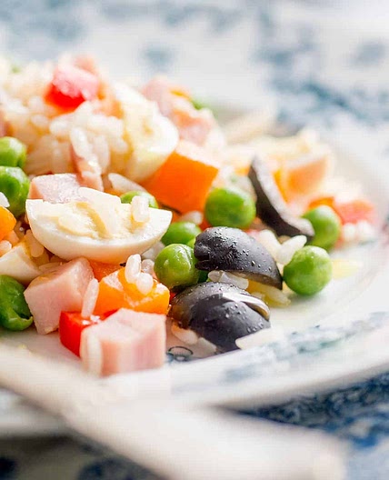 Quick and Easy Rice and Quail Eggs Salad