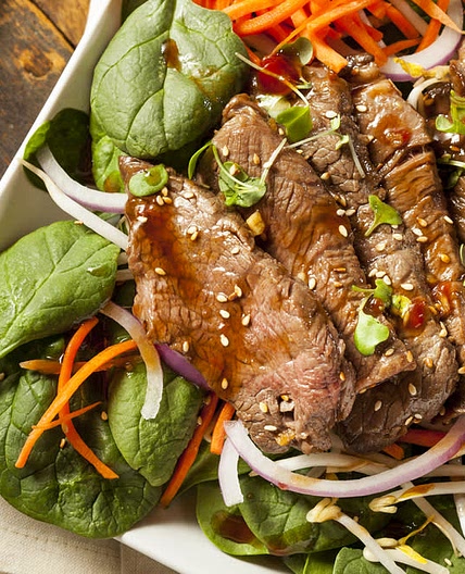 Salade de boeuf à l’asiatique