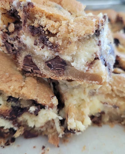 Chocolate Chip Cheescake Bars