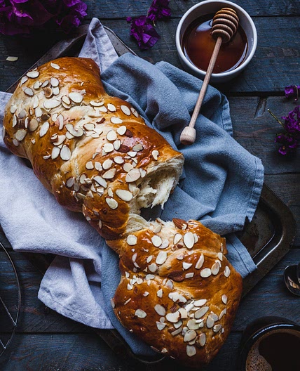 Tsoureki (Greekstyle Sweet Brioche Bread) Sweet Mahlab Bread