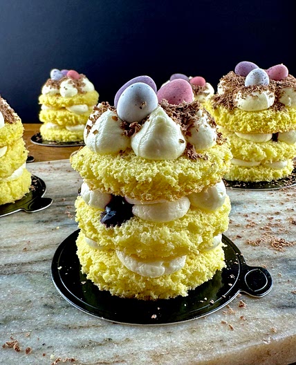 Easter Mini Cakes