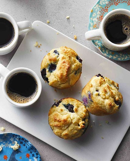 Low-Carb Blueberry Muffins