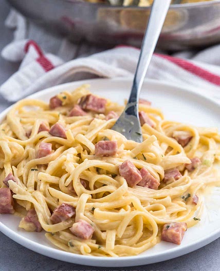 Creamy Ham and Cheese Pasta