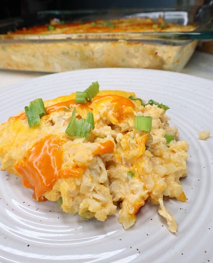 Buffalo chicken and cauliflower rice casserole