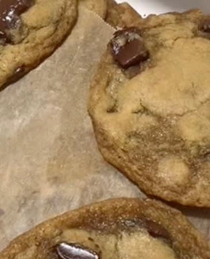 Vegan chocolate chip cookies