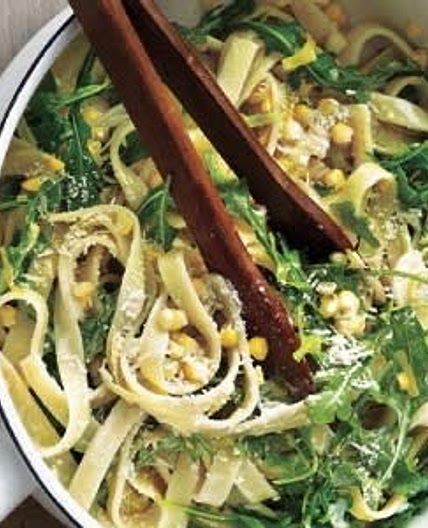 Creamy Fettuccine With Leeks, Corn and Arugula