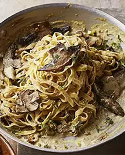 Creamy mushroom & pistachio tagliatelle