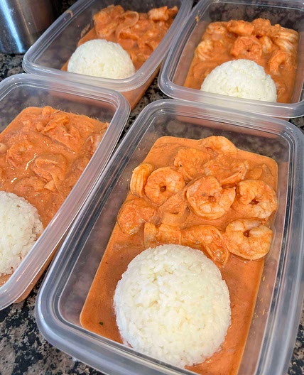 CAMARONES EN CHIPOTLE CREMA 