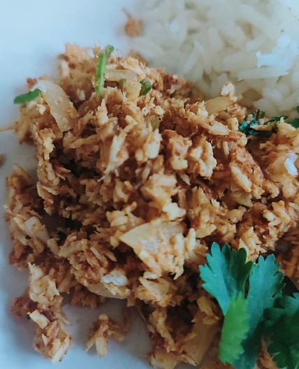 Coconut sambol (pol sambol)