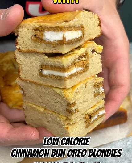 Cinnamon Bun Oreo Blondies