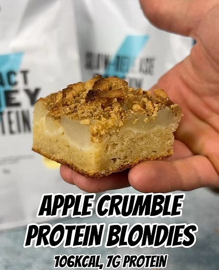 Protein Apple Crumble Blondies