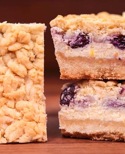 Blueberry Cheesecake Slice Recipe I This Is the Perfect Accompaniment to Your Coffee - ChainBaker