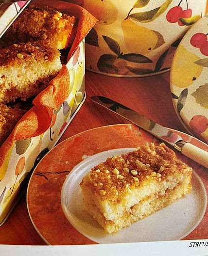Streusel Cake