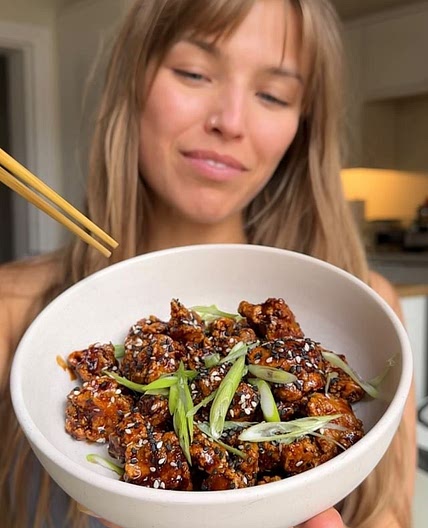 Honey Siracha Tofu Bites Side