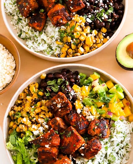 CHIPOTLE SALMON BOWLS