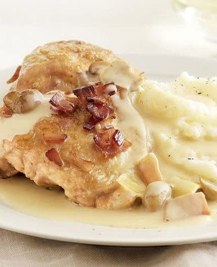 Chicken, leek and mushroom casserole